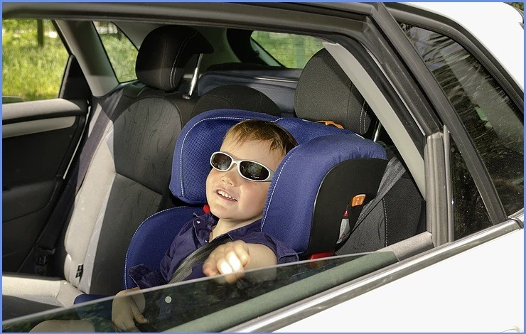 Kigali car hire with child seat, Kigali child seat rental, family car hire Kigali, Kigali car hire safety, child-friendly car hire Rwanda